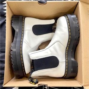 Doc Martens. Style 2976. White leather platform, Chelsea style boots.